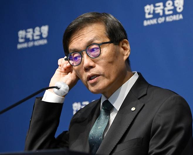 이창용 한국은행 총재가 28일 서울 중구 한국은행에서 금융통화위원회를 마치고 기자간담회를 갖고 있다. /사진=사진공동취재단