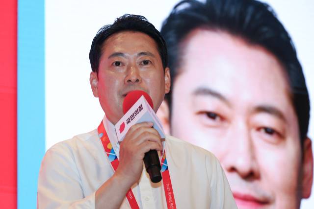 ▲국민의힘 장동혁 대표가 28일 인천국제공항공사 항공교육원에서 열린 2025 국민의힘 국회의원 연찬회에서 인사말을 하고 있다. ⓒ연합뉴스