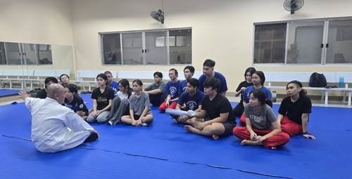 택견 배우는 학생들과 지도자 모습 [충주시 제공. 재판매 및 DB 금지]