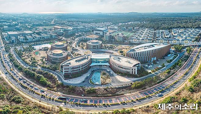 서귀포시 대정읍 &nbsp;379만㎡ 부지에 조성된 제주영어교육도시 전경. [사진제공-제주국제자유도시개발센터]