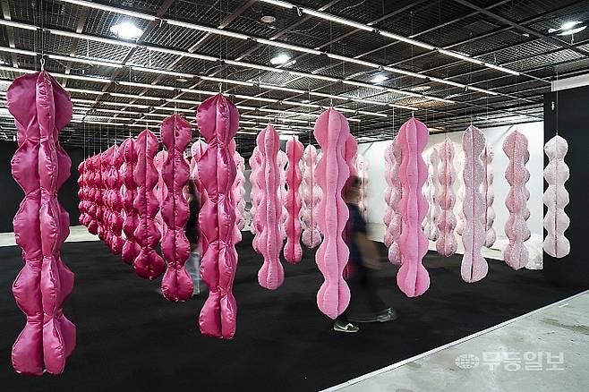 강윤정, '감각의 지형'(Touchscape), (2025).