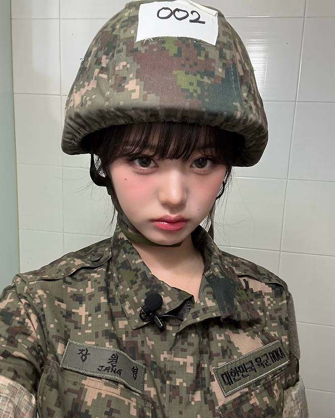 장원영 인스타그램.
