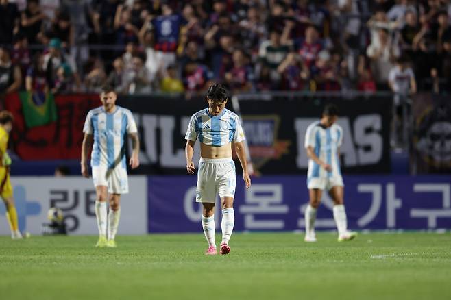 수원종합운동장/ K리그1/ 수원FC vs 울산HDFC/ 울산 이진현/ 실점 아쉬움/ 사진 정재훈