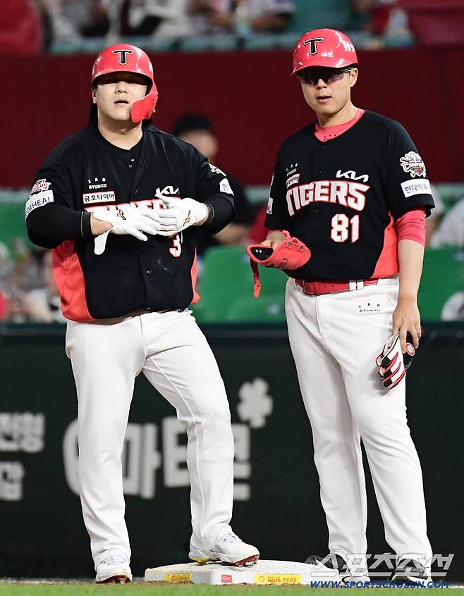 28일 인천 SSG랜더스필드에서 열린 KBO리그 SSG와 KIA의 경기. 2회초 역전 2타점 적시타를 날린 KIA 김선빈. 인천=송정헌 기자songs@sportschosun.com/2025.08.28/