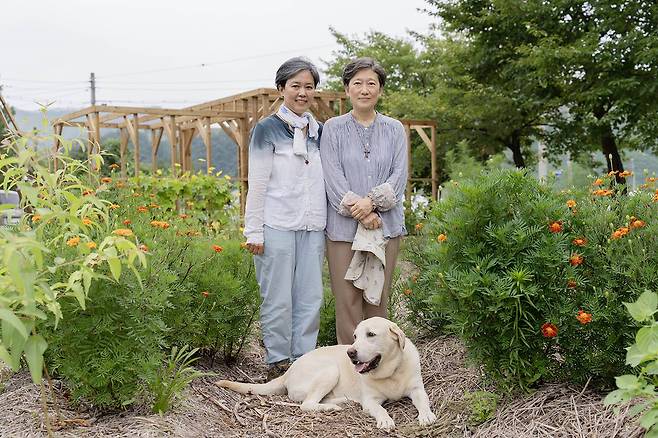 강정현 까미노사이더리 대표(왼쪽)와 권무령아 까미노사이더리 대표(오른쪽) / 출처=IT동아