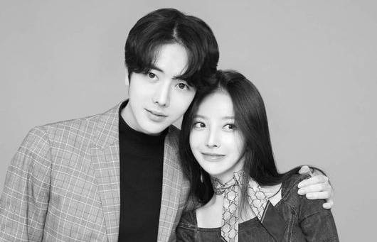 웹툰작가 박태준이 걸그룹 출신 최수정과 이혼했다. 인스타그램 캡처