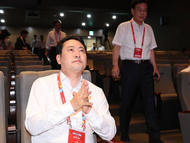 장동혁 국민의힘 대표가 29일 인천국제공항공사 인재개발원에서 열린 2025 국민의힘 국회의원 연찬회에 참석해 있다. 연합뉴스