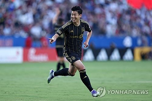 MLS 데뷔골 세리머니를 펼치는 손흥민. 사진[Getty Images via AFP=연합뉴스]