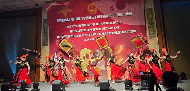 베트남 행사에서 빠지지 않는 전통 공연. /이미지 기자