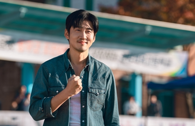 윤계상이 '트라이: 우리는 기적이 된다'를 통해 연기 스펙트럼을 재증명했다. 그는 이 작품에서 괴짜 감독 주가람을 연기했다. SBS 제공