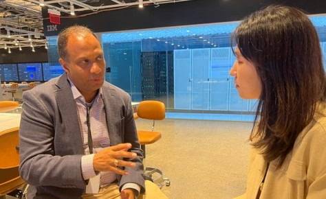 닉 풀러(왼쪽) IBM 리서치 AI·자동화 부문 부사장이 지난 21일(현지시간) 뉴욕 요크타운하이츠 IBM 왓슨리서치센터에서 본지와 인터뷰하고 있다.