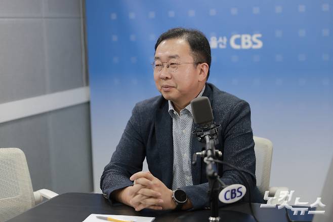 이호상목사 (울산교회 담임목사). 강승복 엔지니어