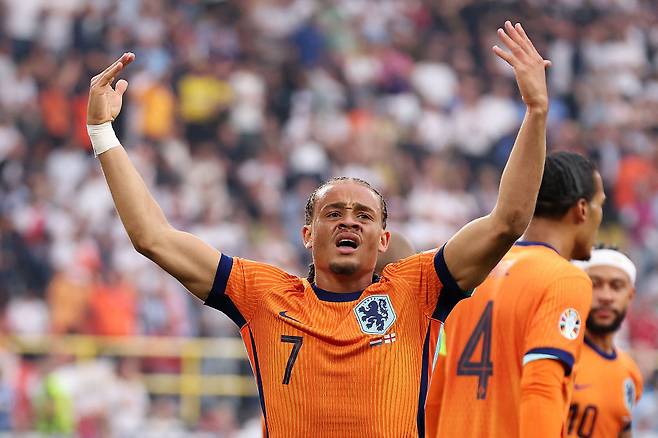 네덜란드 대표팀에서 사비 시몬스. Getty Images