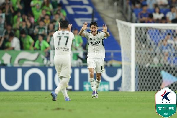 전진우 / 사진=한국프로축구연맹 제공