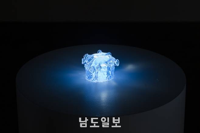 팽민욱 作 '스시 2053'.