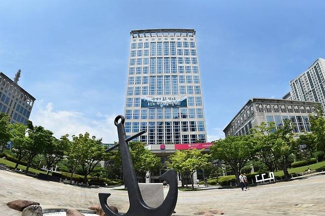 부산 연제구 연산동 부산시청 전경.