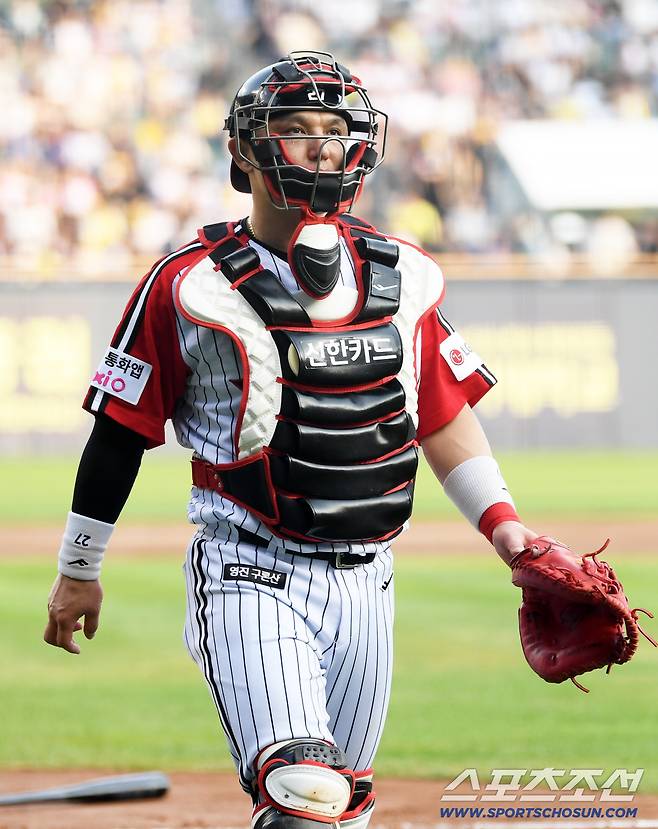 31일 잠실구장에서 열린 LG 트윈스와 키움 히어로즈 경기. LG 박동원이 숨을 고르고 있다. 잠실=박재만 기자 pjm@sportschosun.com/2025.08.31/