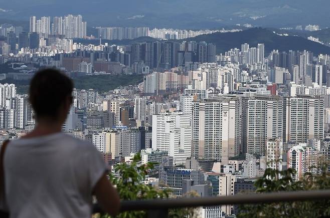 19일 서울 남산에서 바라본 서울 시내 모습. 연합뉴스