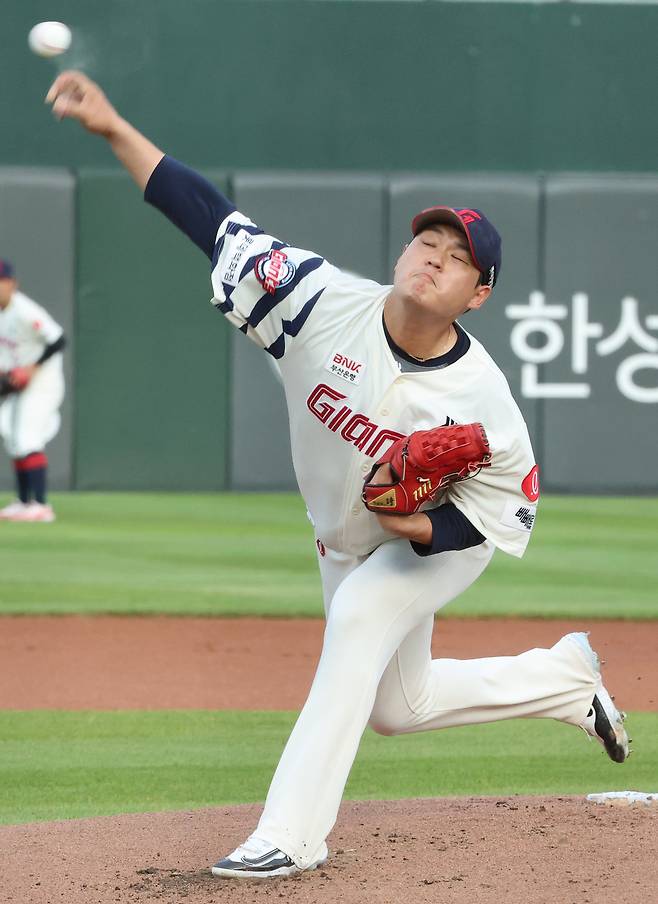 롯데 나균안. 연합뉴스