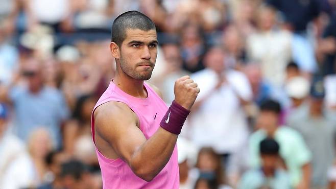 무실 세트로 US오픈 8강에 오른 알카라스. US오픈