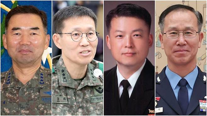왼쪽부터, 진영승 합동참모의장 , 김규하 육군참모총장, 강동길 해군참모총장, 손석락 공군참모총장 내정자.
