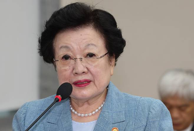 이배용 국가교육위원장이 25일 서울 여의도 국회 교육위원회 전체회의에서 발언하고 있다. 2025.08.25. 뉴시스