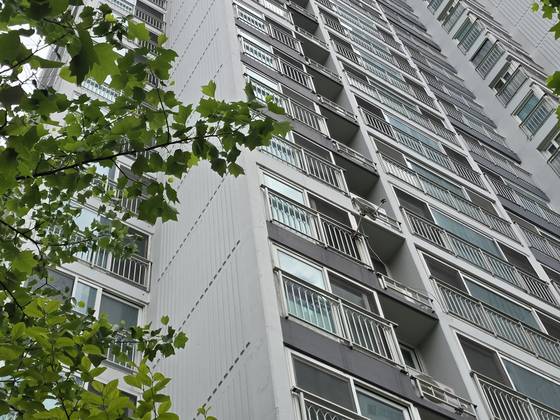 지난 5월 19일 납치 살인 사건 가해자와 피해자가 거주하던 경기도 화성 동탄신도시의 한 아파트. 손성배 기자