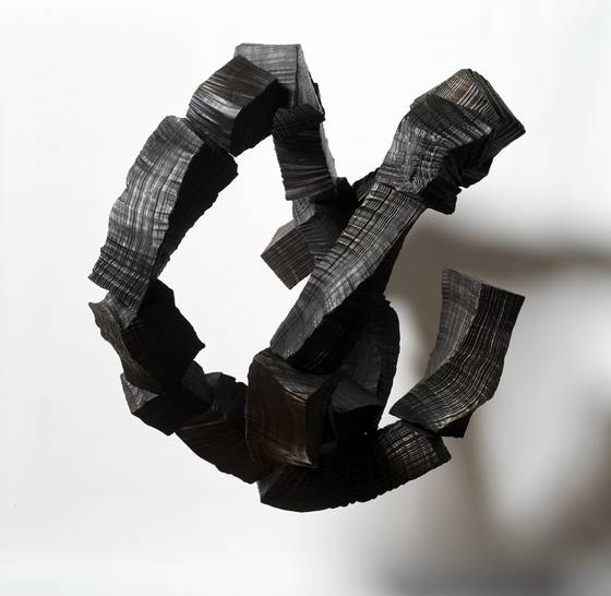 이배, 붓질 A3, 2025, 청동, 170x165x120㎝. 사진 에스더쉬퍼