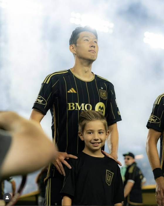 처음으로 LAFC 홈 유니폼 손흥민을 조명한 MLS 사무국. 사진 MLS SNS