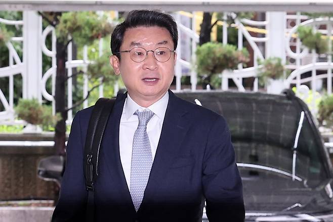 서울 중구 예금보험공사에 마련된 인사청문회 준비 사무실로 출근하고 있다. 2025.8.14/뉴스1