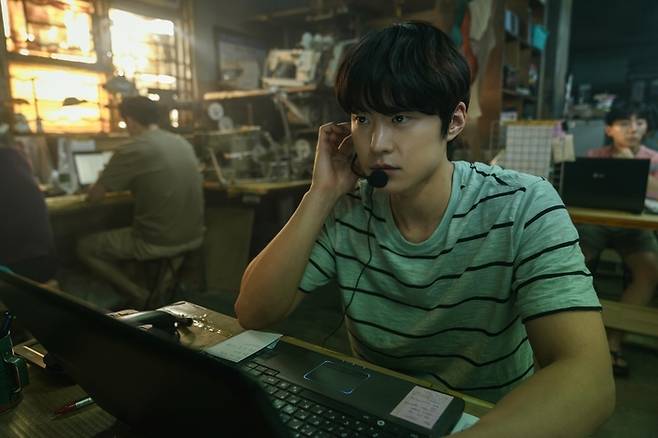 ‘시민덕희’ 갈무리 [사진 = 쇼박스]