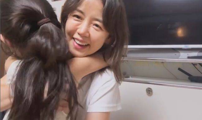 [서울=뉴시스] 이하정과 딸. (사진=이하정 인스타그램 캡처) 2025.09.01. photo@newsis.com *재판매 및 DB 금지