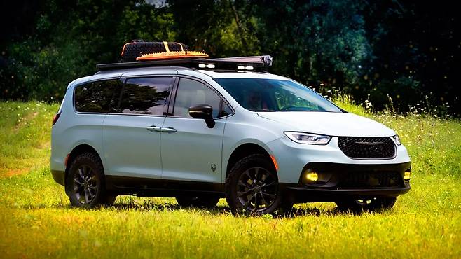 크라이슬러 퍼시피카 그리즐리 피크