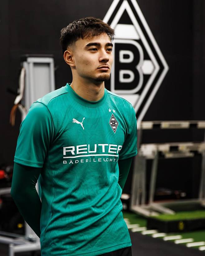 사진=카스트로프 SNS