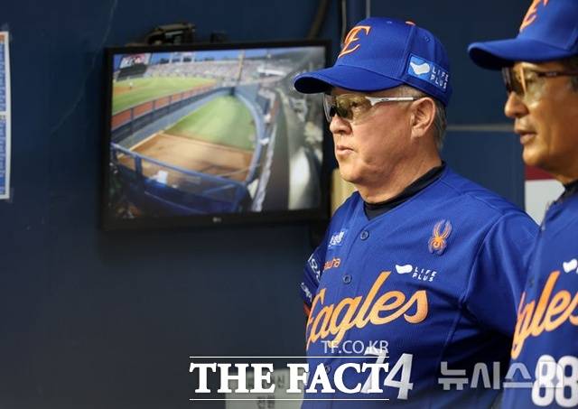 한화 김경문 감독은 선수 시절 수많은 난관을 이겨내고 명장 반열에 오른 인물이다. 그 만큼 선수 육성에서도 과정을 중요시 한다. /뉴시스