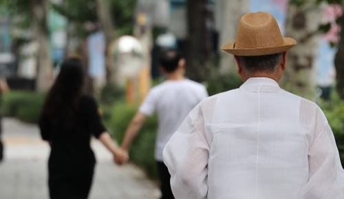 국민연금, 2050년 지출이 수입의 2.8배 [연합뉴스]