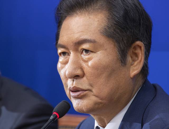 정청래 더불어민주당 대표가 지난 1일 국회에서 열린 최고위원회의에서 발언하고 있다. [연합뉴스]