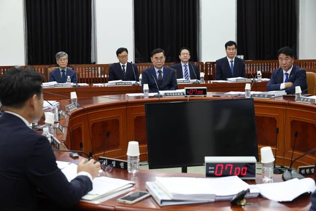 정보위원회 전체회의. 연합뉴스