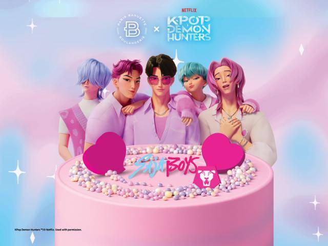 파리바게뜨가 넷플릭스 애니메이션 영화 '케이팝 데몬 헌터스'와 협업해 출시하는 '소다팝 케이크'. 케이팝 데몬 헌터스에 등장하는 '사자보이즈'가 부른 노래 '소다팝'을 구현했다. 파리바게뜨 제공