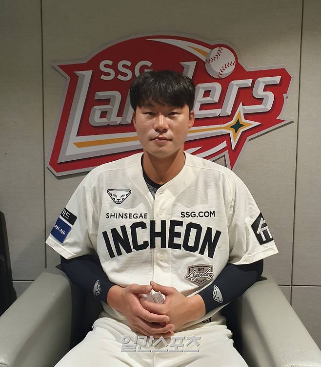 최근 SSG 타선의 새로운 활력소로 떠오른 류효승. 류효승은 고등학교 졸업 후 미지명, 대학교 4학년 때는 큰 부상을 극복한 굴곡진 야구 인생을 관통했다. 인천=배중현 기자