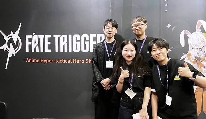 ▲ (왼쪽 위부터) 자오 지아헝(Jiaheng Zhao:JH), 리아오 테리(Terry Liao), 리우 루비(Ruby Liu), 통역담당자