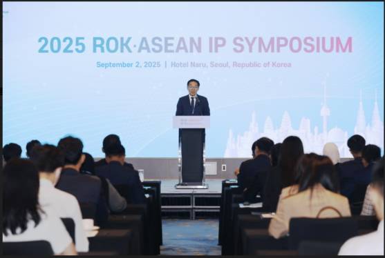 김완기 특허청장이 ‘한-아세안 IP 심포지엄’에서 개회사를 하고 있다./사진제공=특허청