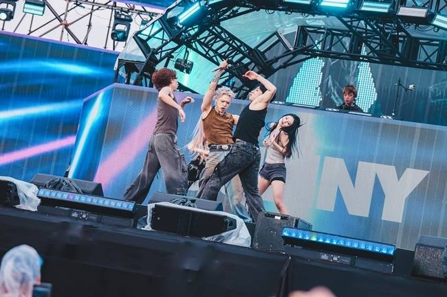 모브컴퍼니 제공