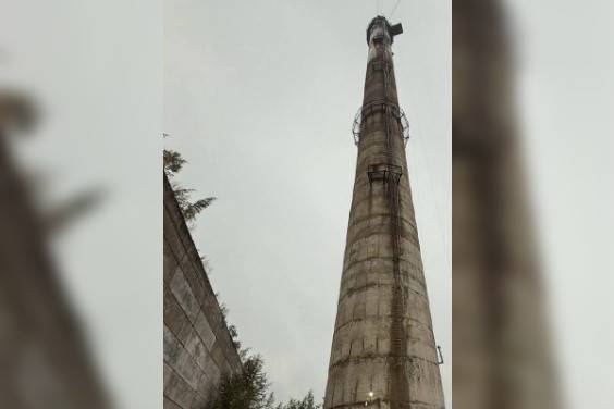 여성이 떨어져 숨진 건물 굴뚝 [상트페테르부르크 조사위원회]