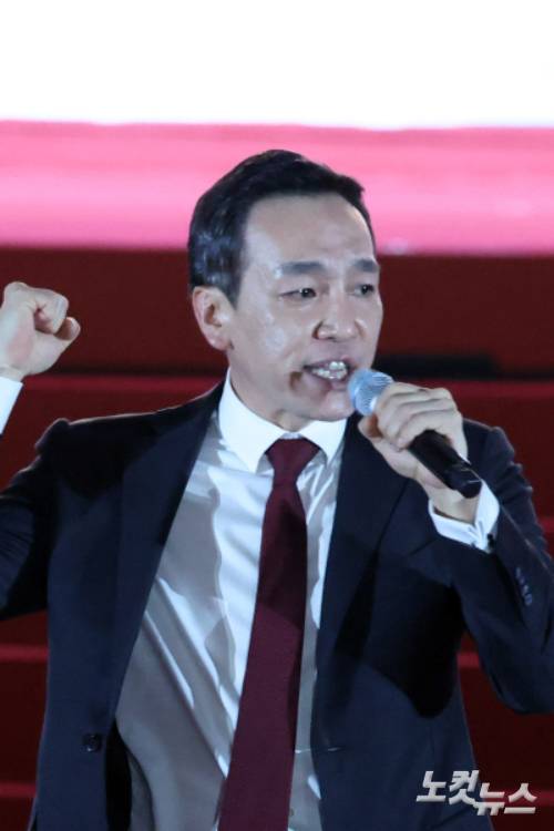 지난달 22일 충북 청주 오스코에서 열린 국민의힘 제6차 전당대회에서 당시 김민수 최고위원 후보가 정견 발표를 하고 있다. 윤창원 기자