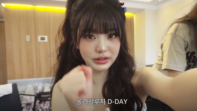 강민경 유튜브 채널 캡처