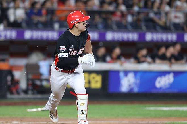 ▲ 공격에서 좋은 활약을 했음에도 수비에서의 딱 하나 플레이가 아쉬움을 남긴 윤도현 ⓒKIA타이거즈