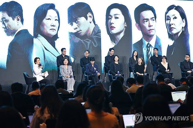 디즈니+ 오리지널 시리즈 '북극성' 제작발표회 (서울=연합뉴스) 진연수 기자 = 2일 서울 종로구 포시즌스호텔에서 디즈니+ 오리지널 시리즈 '북극성' 제작발표회가 열리고 있다. 2025.9.2 jin90@yna.co.kr