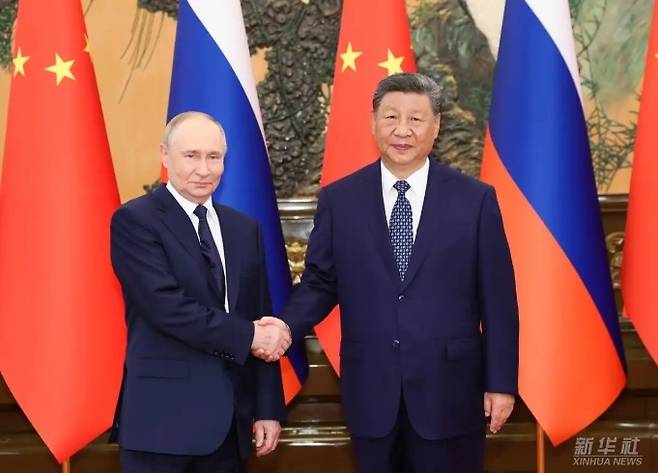 블라디미르 푸틴 러시아 대통령(좌)과 시진핑 중국 국가 주석 [신화통신 캡처. 재판매 및 DB 금지]