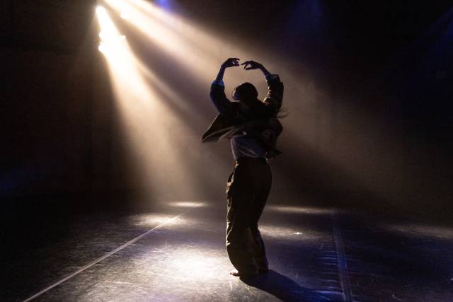 허경미 무용단-무무 '그리하여 능청이다' 공연 모습. 허경미무용단-무무 제공